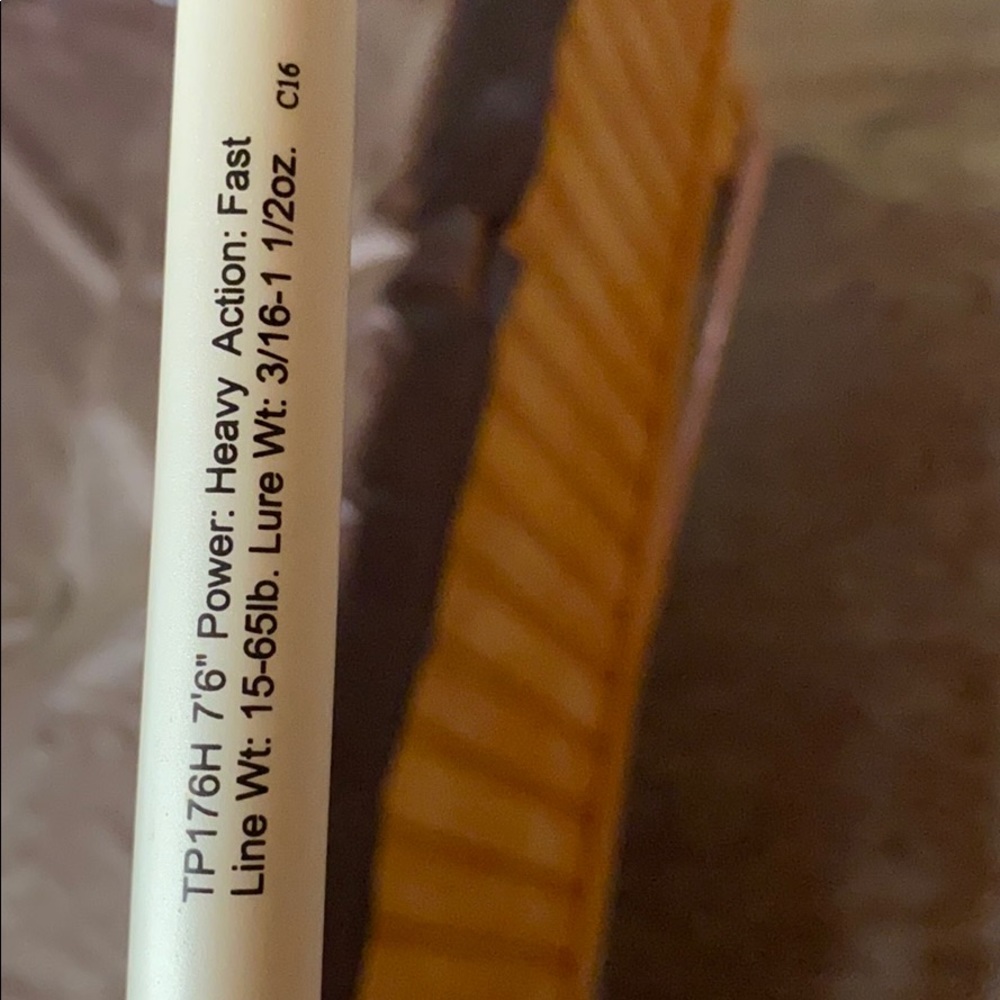 Lews tp1 speed stick 7”6’ heavy action - Picture 3 of 3